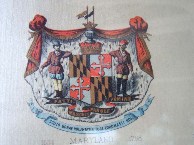 A FABULOUS PRINTED SILK DEPICTION OF THE COATS OF ARMS OF THE ORIGINAL 13 STATES circa 1895 — image 7